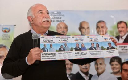 Acto en El Piquete para apoyar la fórmula Larreta-Morales