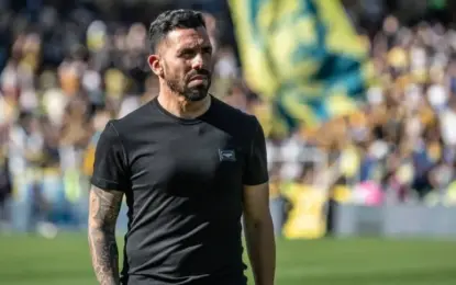 Carlos Tevez, desafiante ante las críticas contra un futbolista de Independiente: “Están ensañados y lo voy a seguir poniendo”