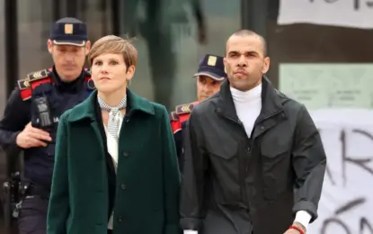 Su gesto antes de salir de prisión y la sorpresa que se encontró en su casa: las primeras horas de Dani Alves tras quedar en libertad