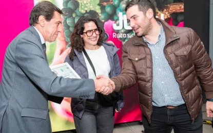 La 1ª Feria de las Rutas del Vino en El Cabildo llena de color y sabores jujeños