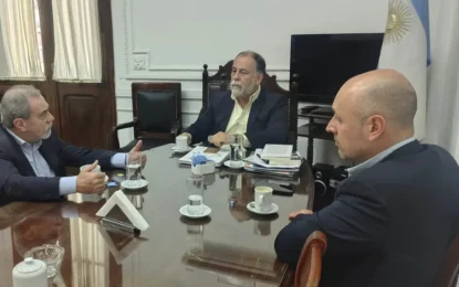 Álvarez García recibió al prestigioso consultor Carlos Fara