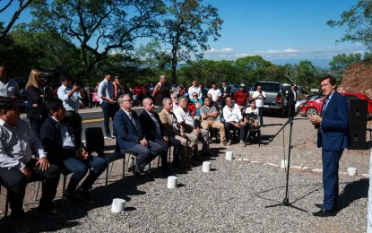 Sadir inauguró oficialmente la pavimentación de la Ruta 56