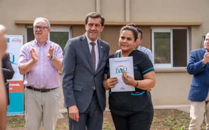 Sadir entregó las llaves de sus nuevas viviendas a vecinos de Palma Sola