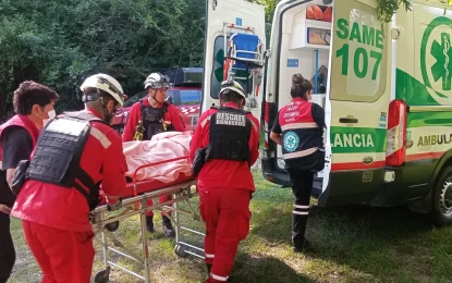 Bomberos de Jujuy rescataron a una mujer de 78 años que cayó a un arroyo
