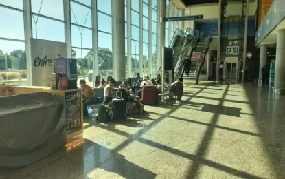 «Estamos a la deriva»: fuerte reclamo de pasajeros en el aeropuerto de Jujuy