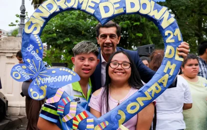 Sadir acompañó la conmemoración del Día Mundial del Síndrome de Down en plaza España