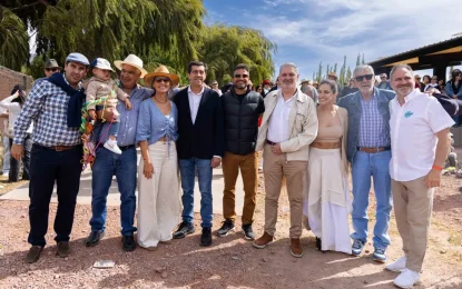 Carlos Sadir inauguró el nuevo apeadero del Tren Solar de la Quebrada